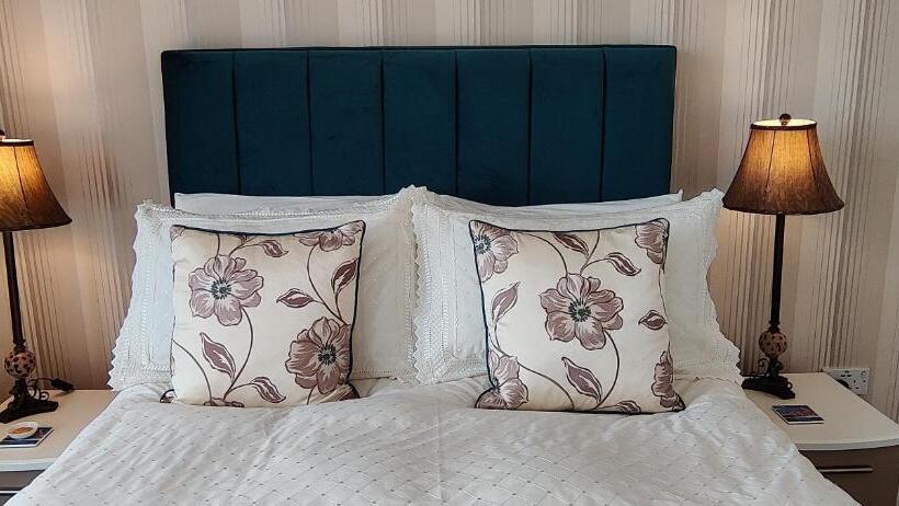 ペンション Douglas Park Guest House