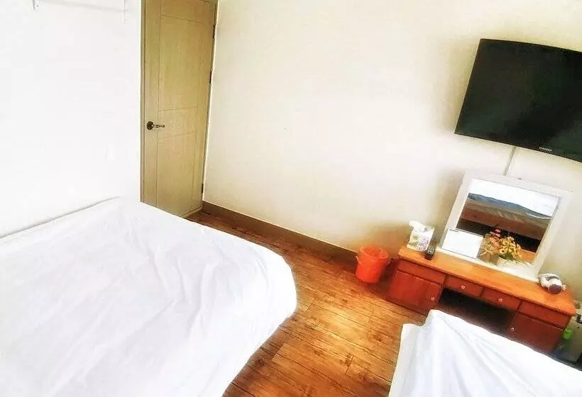 Пансион Jeju Masil Guesthouse