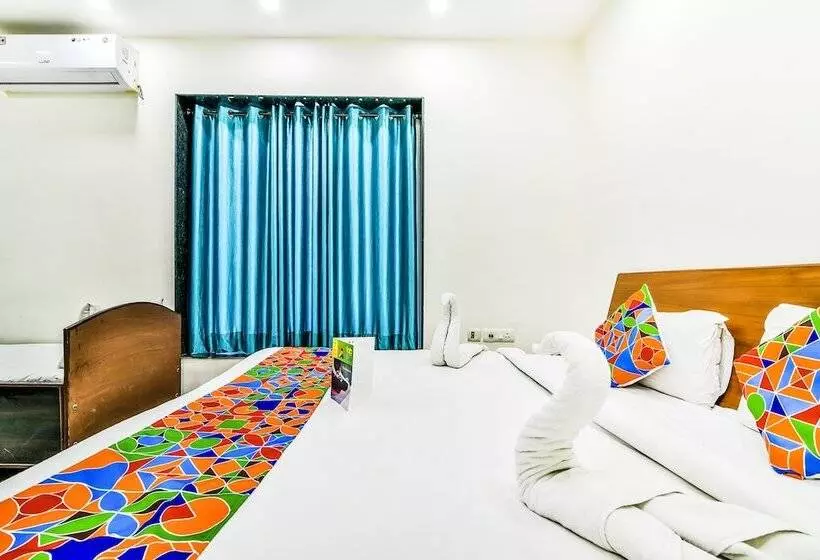 Fabhotel Merriment