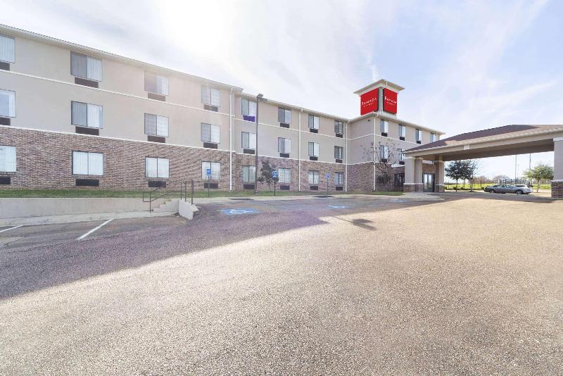 Отель Ramada By Wyndham Jackson Ms