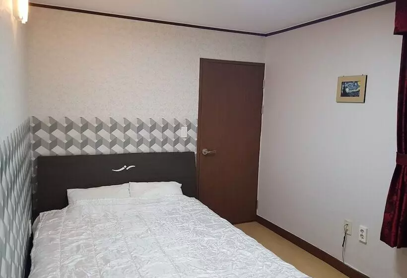 Retkeilymaja Jeju Stay