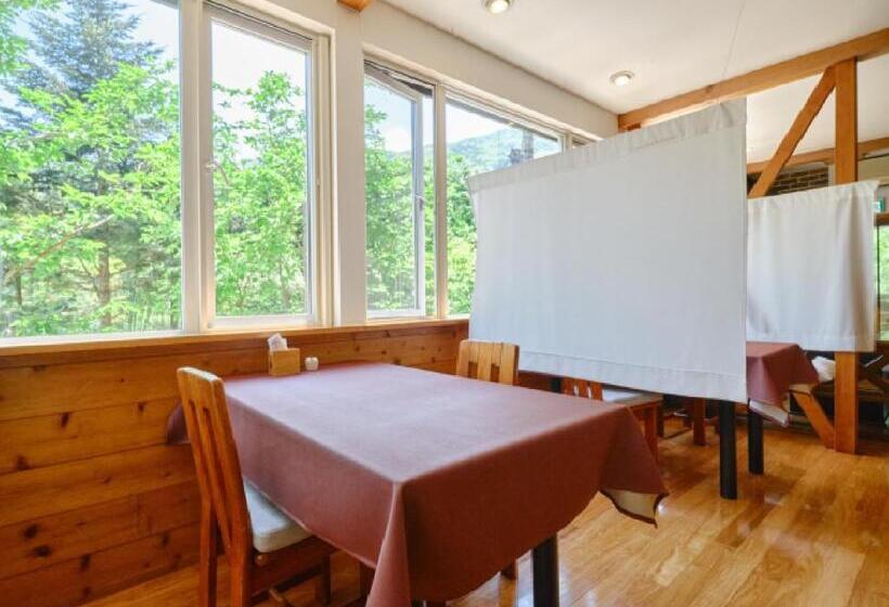 مبيت وإفطار Pension Asanebou