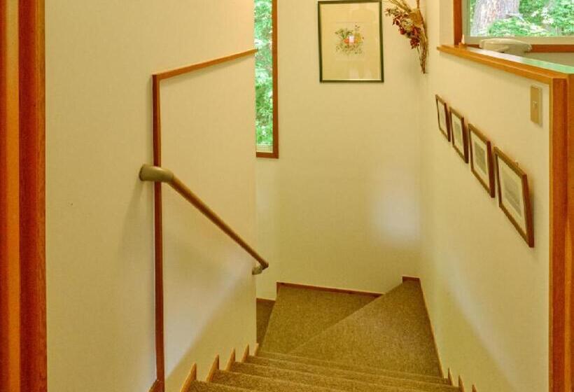 مبيت وإفطار Pension Asanebou