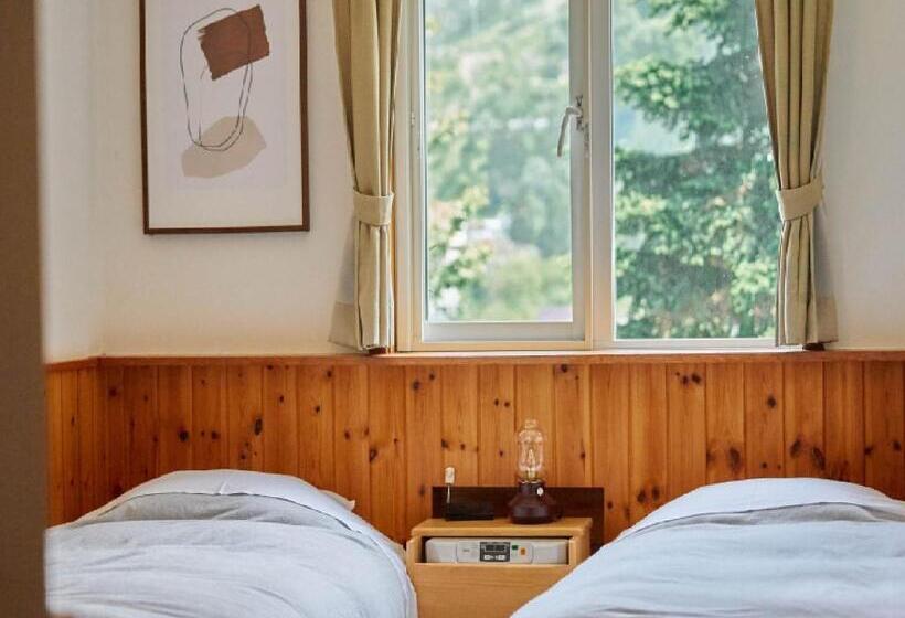 مبيت وإفطار Pension Asanebou