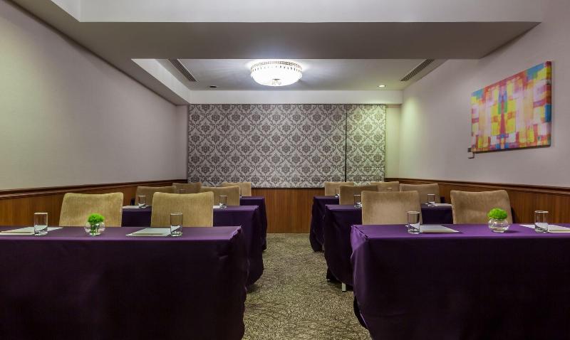 هتل Check Inn Taipei Neihu