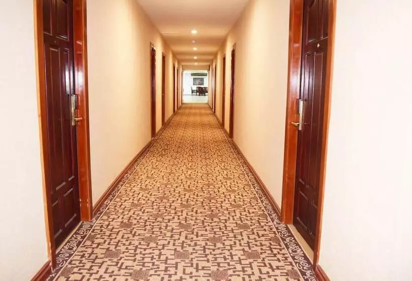 Отель Dansavanh Vientiane