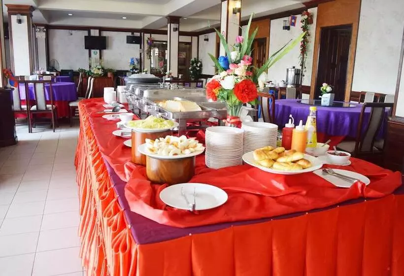 Отель Dansavanh Vientiane