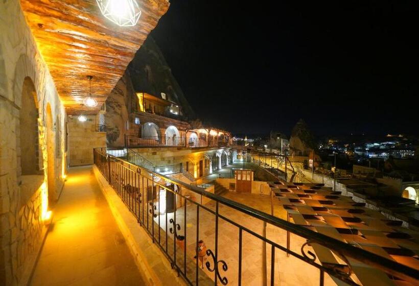 هتل Elite Cave Suites