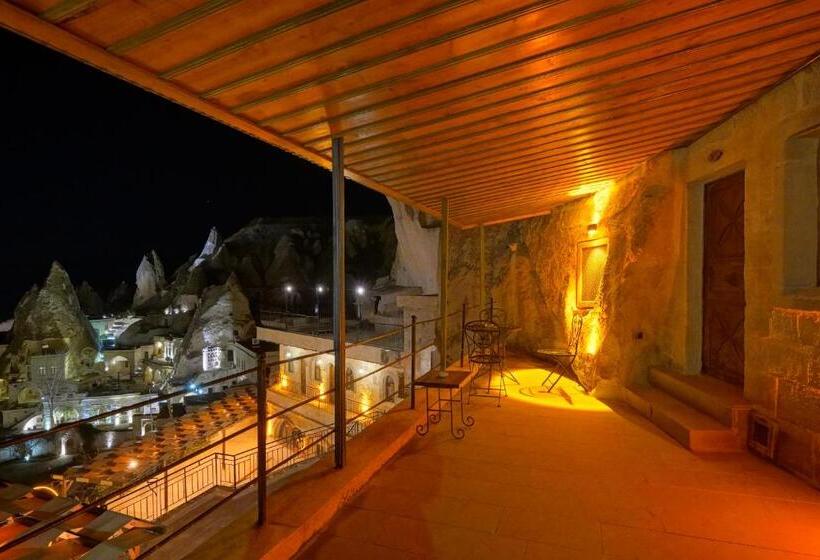 هتل Elite Cave Suites