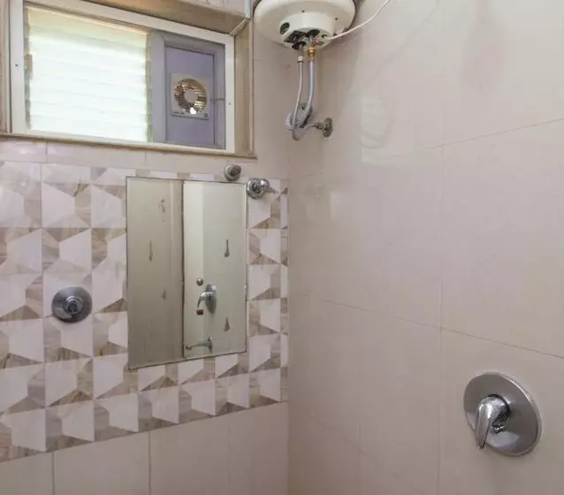 ホテル Oyo Rooms Koti Imlibun Bus Station