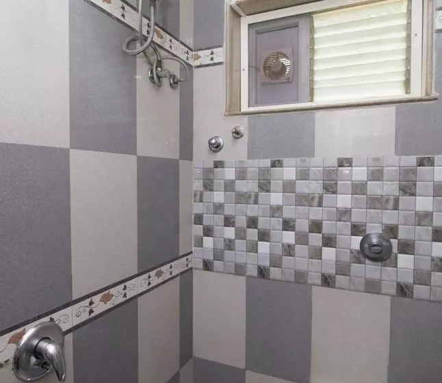 ホテル Oyo Rooms Koti Imlibun Bus Station