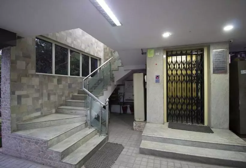 ホテル Oyo Rooms Koti Imlibun Bus Station