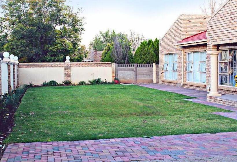 פנסיון Furnace Lodge