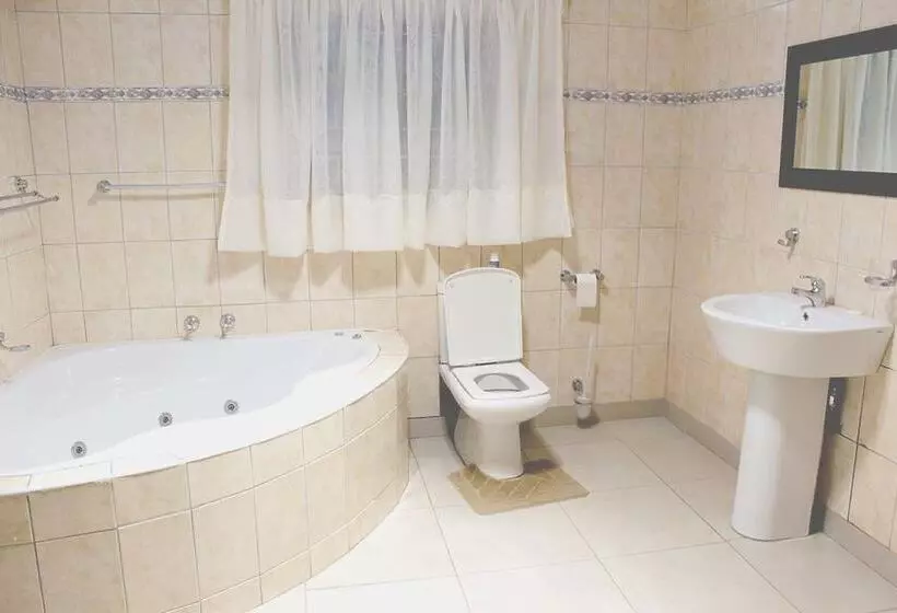 بنسيون Furnace Lodge