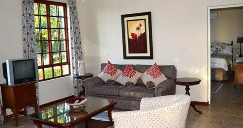 پانسیون Ridgeback House