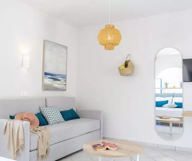 Romantica Hotel Apartments