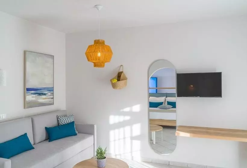 Romantica Hotel Apartments