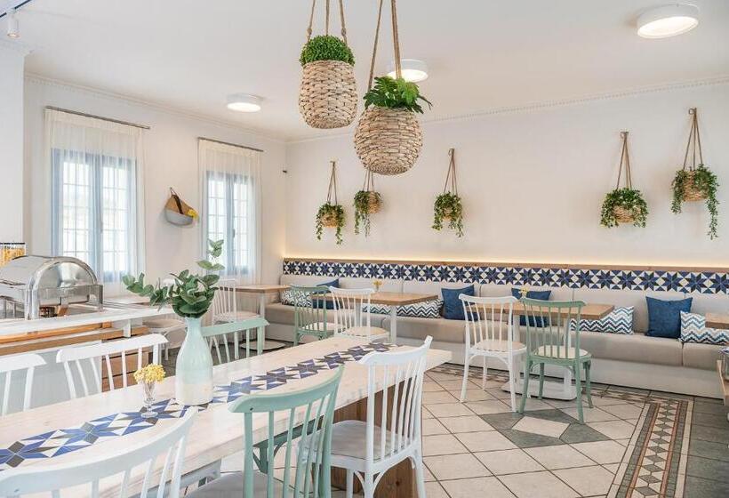 Romantica Hotel Apartments