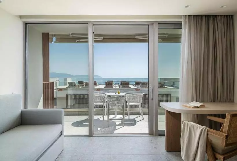 Romantica Hotel Apartments