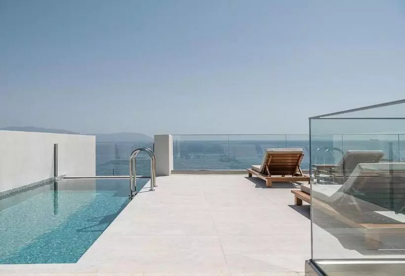 Romantica Hotel Apartments