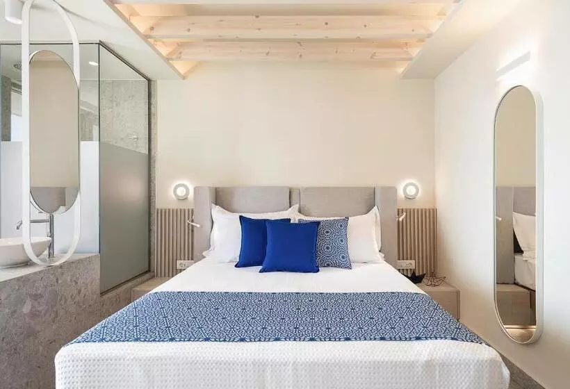 Romantica Hotel Apartments