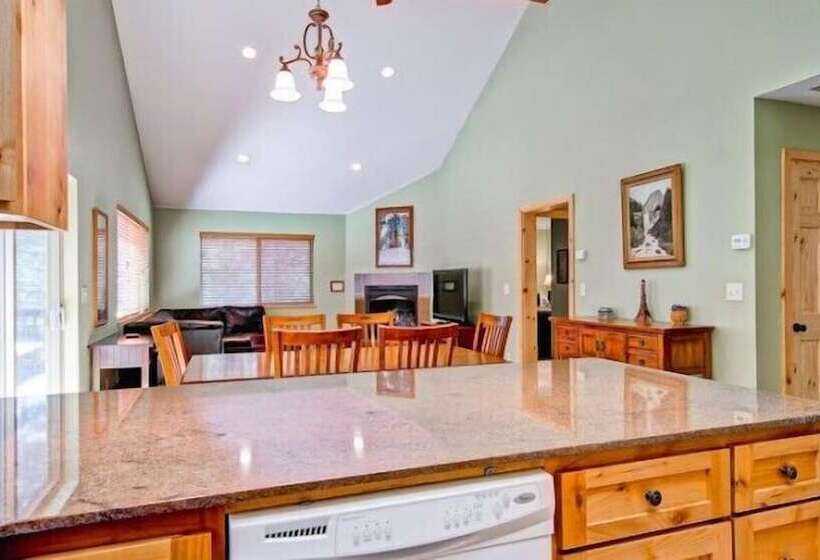 Scenic Wonders Sequoias 3 Bedrooms