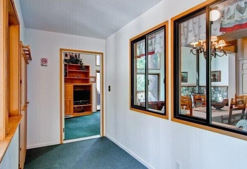 Scenic Wonders Yosemite View 3 Bedrooms