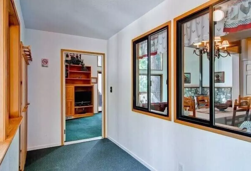 Scenic Wonders Yosemite View 3 Bedrooms