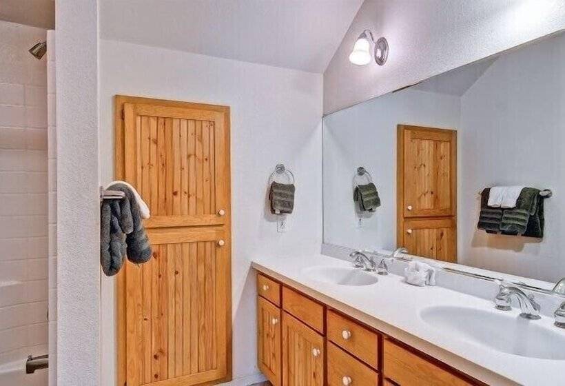 Scenic Wonders Yosemite View 3 Bedrooms