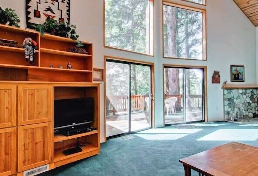Scenic Wonders Yosemite View 3 Bedrooms
