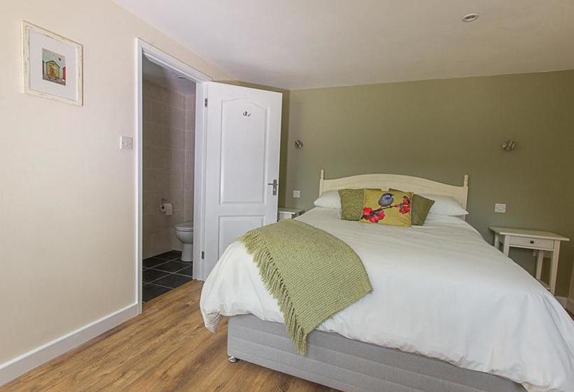 Amberwood Bed And Breakfast