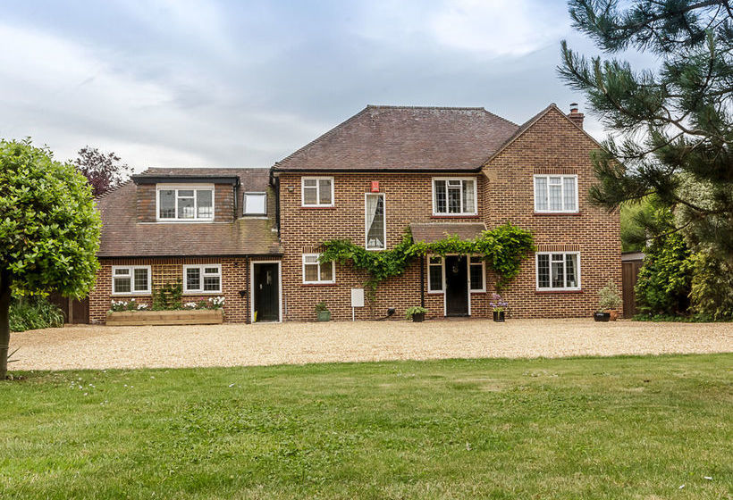 Amberwood Bed And Breakfast