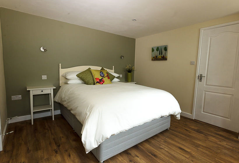 Amberwood Bed And Breakfast