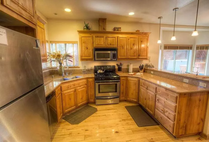 Отель Angora Lake Road Holiday Home