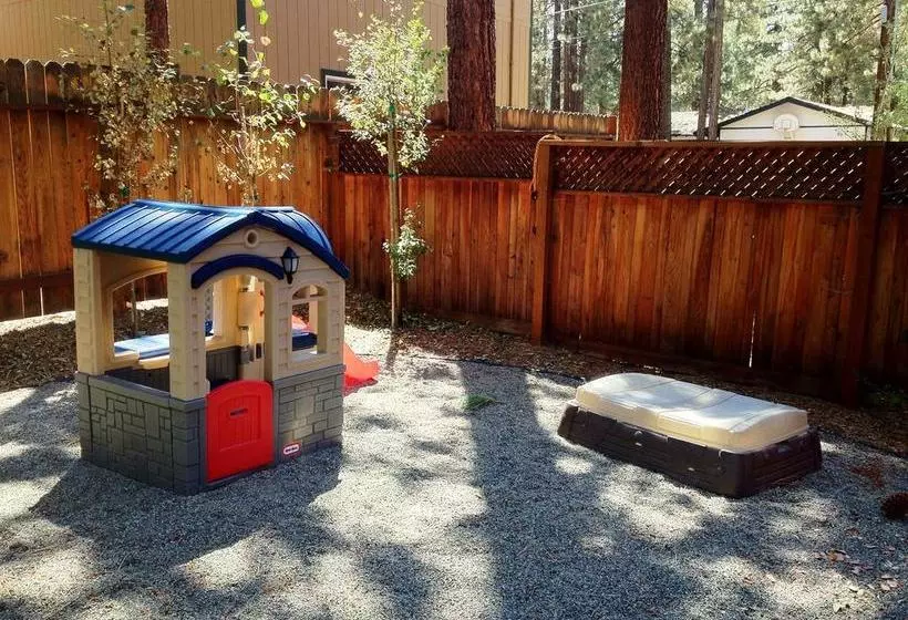 Отель Angora Lake Road Holiday Home