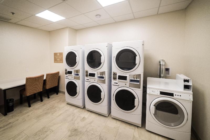 فندق Candlewood Suites West Edmonton   Mall Area, An Ihg