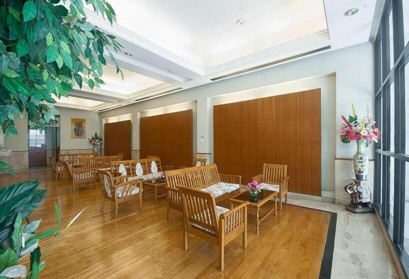 فندق Grand Plaza