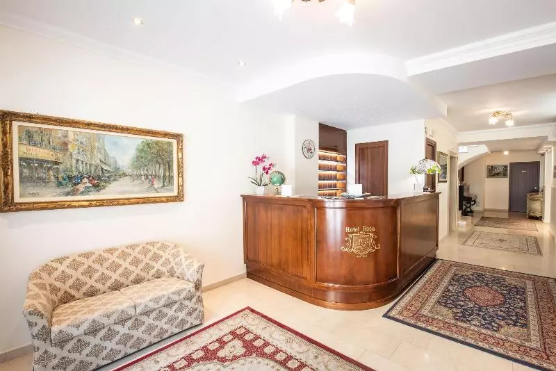 هتل Rosa