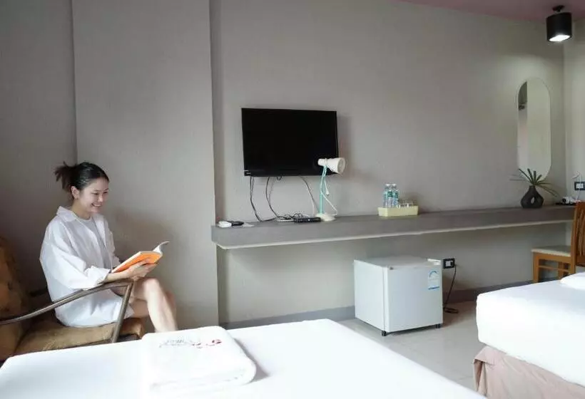 호텔 Samkwan Village