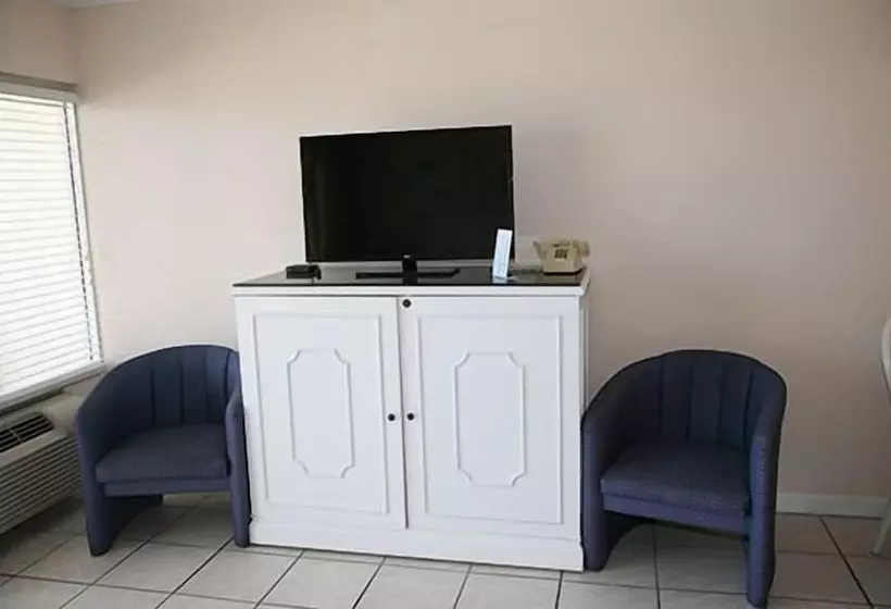 호텔 Traders Inn Beach Club