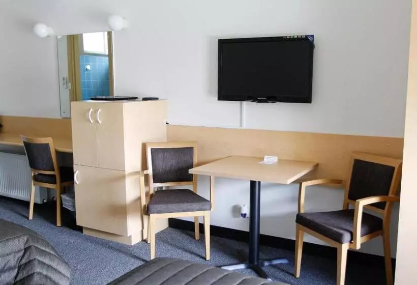 モーテル Mid City Motor Inn Queanbeyan