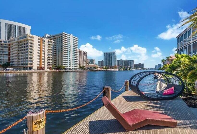 Schronisko Spectacular View Wbalcony Pool