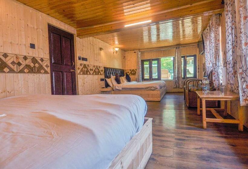 בית מלון כפרי Kashmir House Pahalgam