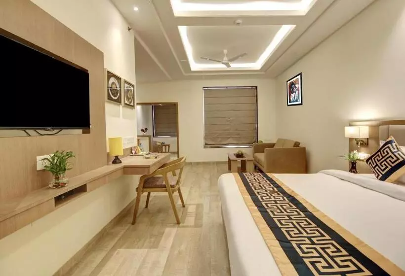 Airport Hotel Asian Blue Luxury