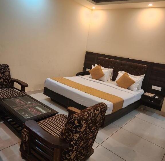 Airport Hotel Asian Blue Luxury