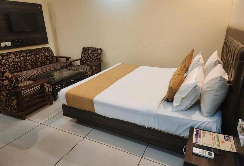 Airport Hotel Asian Blue Luxury