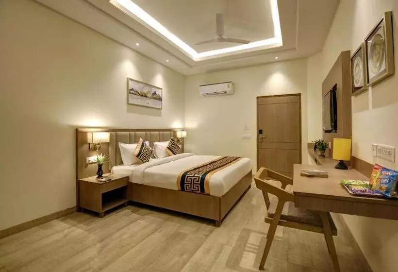 Airport Hotel Asian Blue Luxury