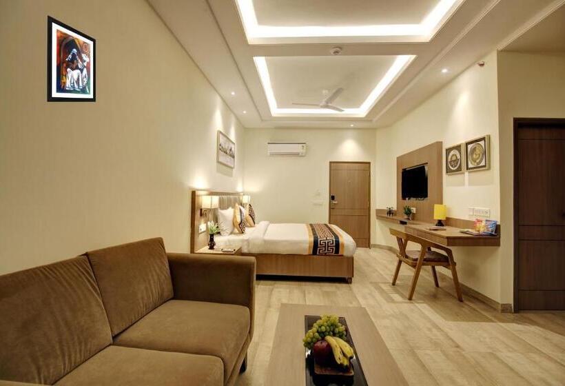 Airport Hotel Asian Blue Luxury