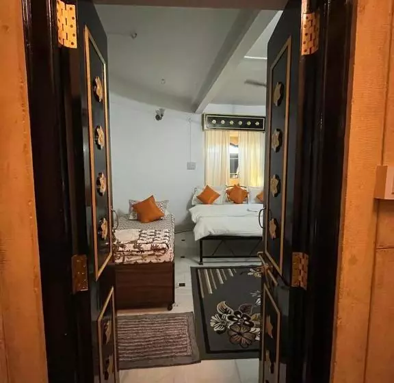 Hostel Desert Home Stay