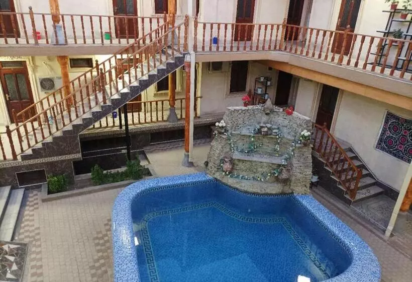 Hotel Registon Amir
